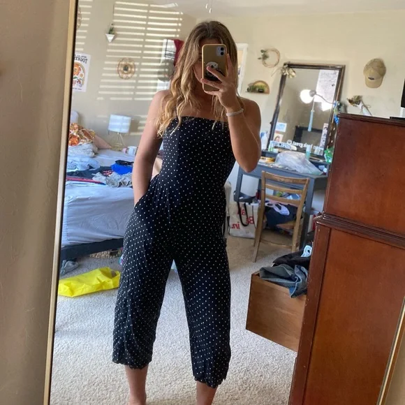 Old Navy black and white polka dot Size extra small